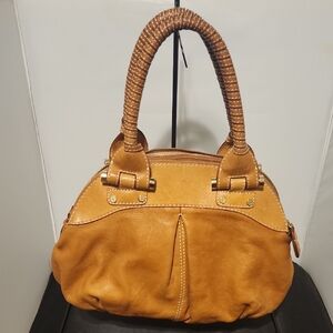 Elegant Tan Leather Handbag